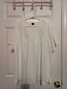 Cream Eyelet Short Sleeve Tunic Top - Casual Scoop Neck